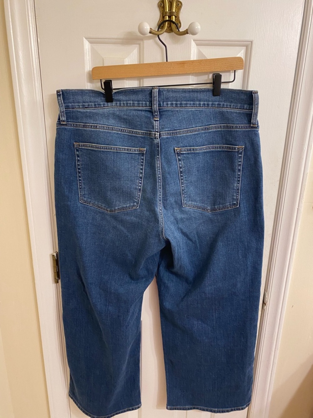 J. CREW WIDE LEG CROP JEAN GOLD FLOWER BUTTON FRONT HIGH WAIST SIZE 33 SLIMMING - Picture 14 of 14